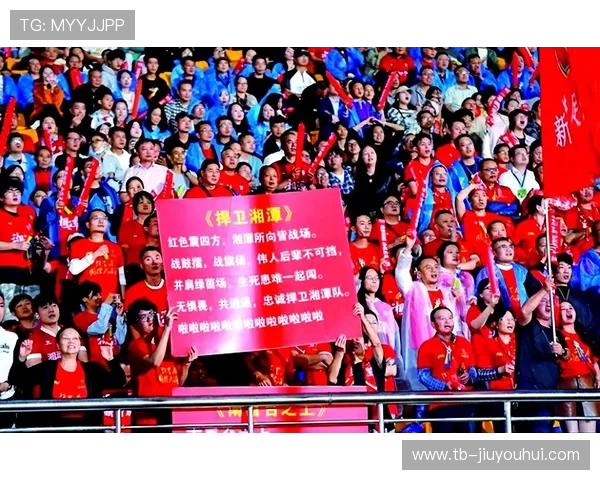 从足球三个铁杯子的传奇看团队坚韧与逆境重生的重要启示与深刻价值