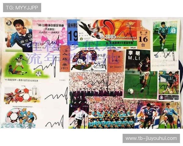 围绕正版球星卡足球盒的收藏价值与开盒乐趣深度解析全面探秘潮流魅力